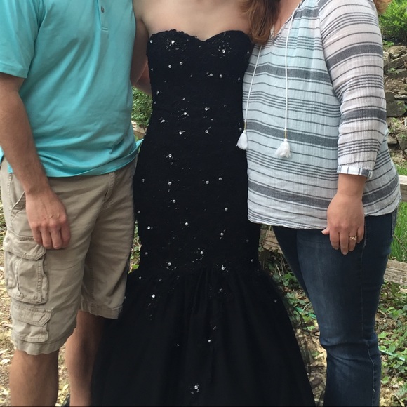 Black Mermaid Prom Dress - Picture 4 of 6